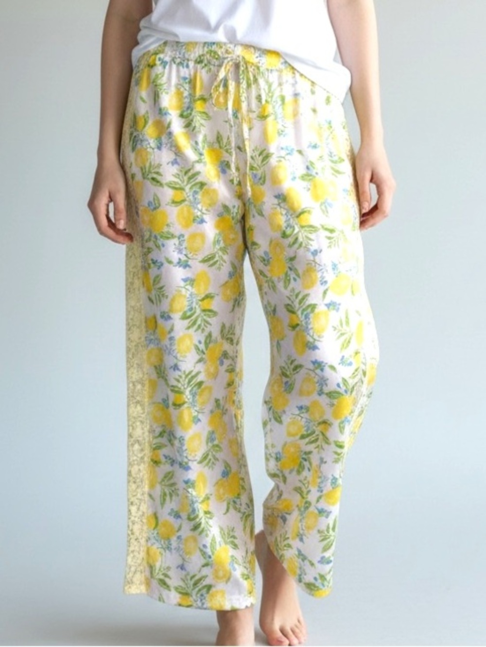 Adore Me Lemon Print Wide-Leg Lounge Pants Delenia Lace Detail Size Small